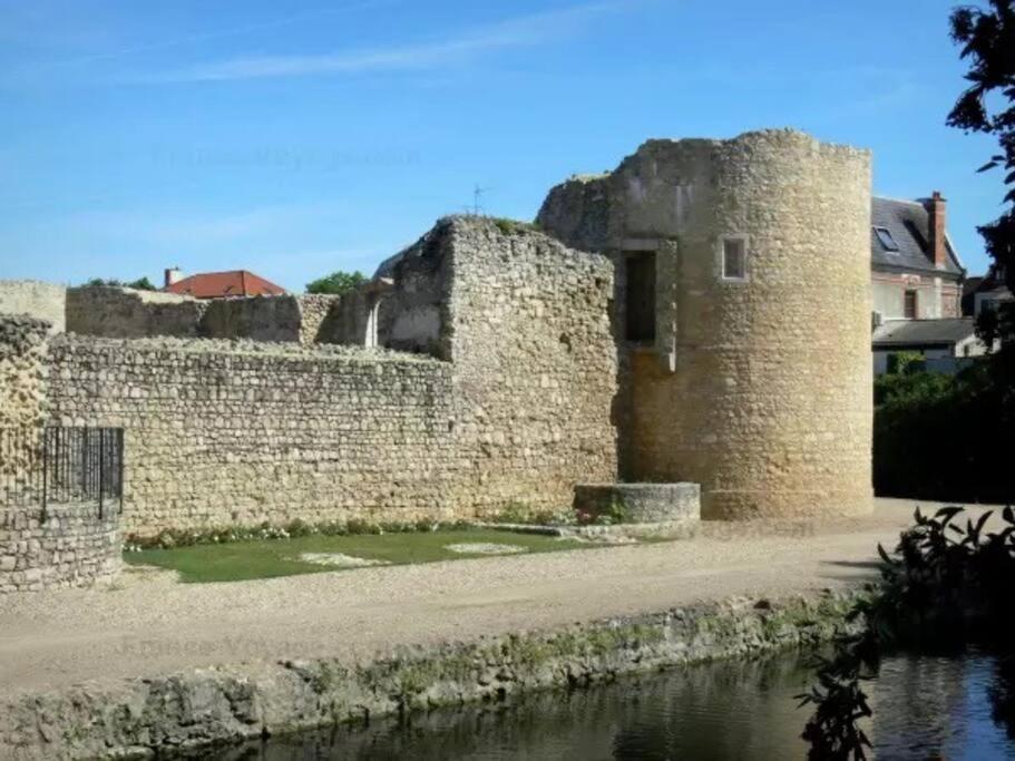 Petite Maison De Ville Au Calme Brie-Comte-Robert Exteriör bild